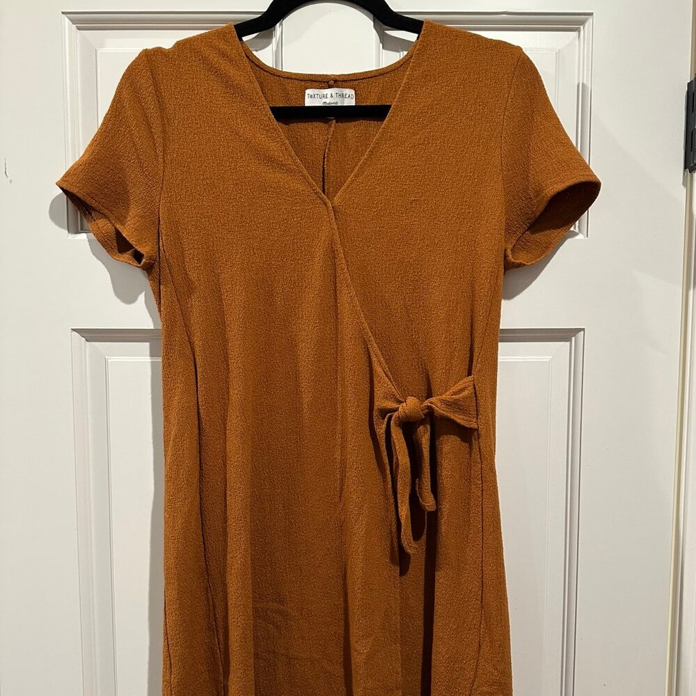 Texture & Thread Short-Sleeve Side-Tie Dress